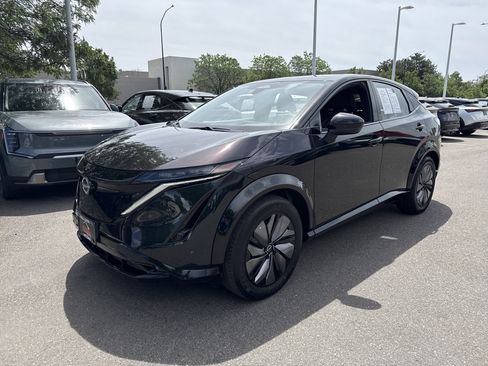 Used 2024 Nissan Ariya AWD image 8