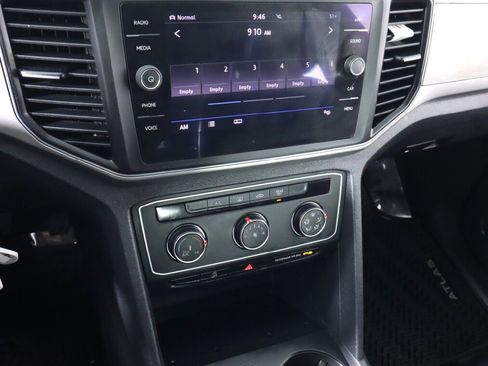 Used 2018 Volkswagen Atlas Launch Edition image 15