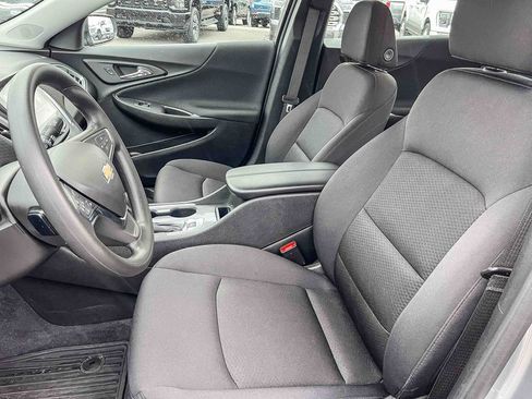 Used 2025 Chevrolet Malibu LT image 16