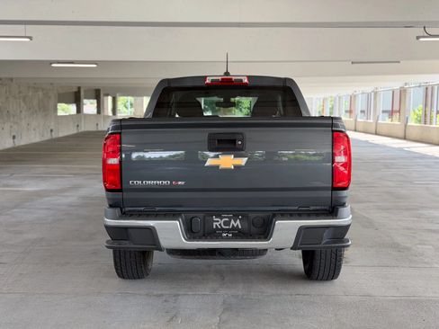 Used 2017 Chevrolet Colorado W/T AWD/4WD image 6