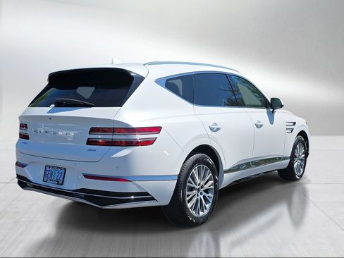 Used 2025 Genesis GV80 2.5T AWD/4WD image 3