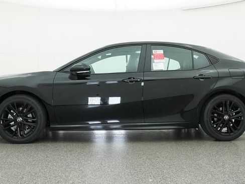 New 2026 Toyota Camry SE FWD image 19