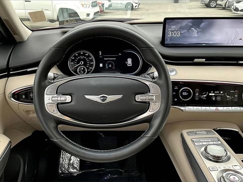 Used 2023 Genesis GV70 2.5T w/ Advanced Package image 7