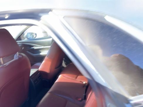 Used 2024 MAZDA CX-30 AWD 2.5 S w/ Preferred Package image 12