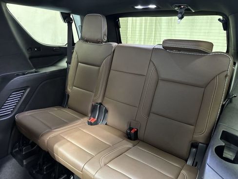 Certified 2022 Chevrolet Tahoe High Country w/ Premium Package image 15