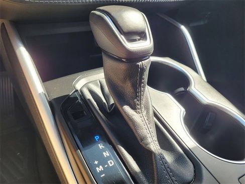 Used 2023 Toyota Highlander LE image 23