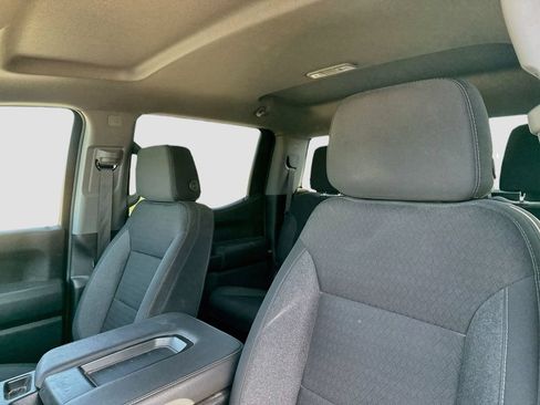 Used 2024 Chevrolet Silverado 1500 Custom Trail Boss w/ Turbomax Blackout Package AWD/4WD image 12