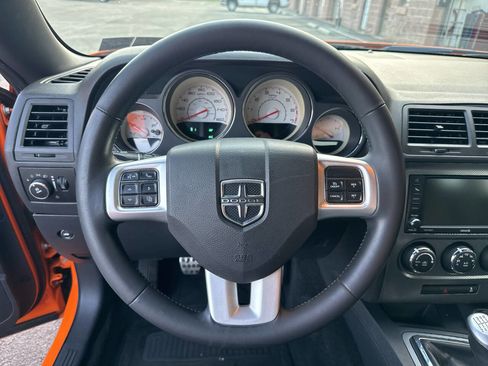 Used 2014 Dodge Challenger R/T image 38