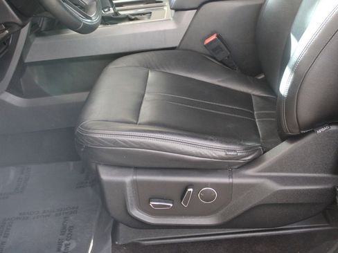 Used 2018 Ford F150 XLT w/ Equipment Group 302A Luxury image 7