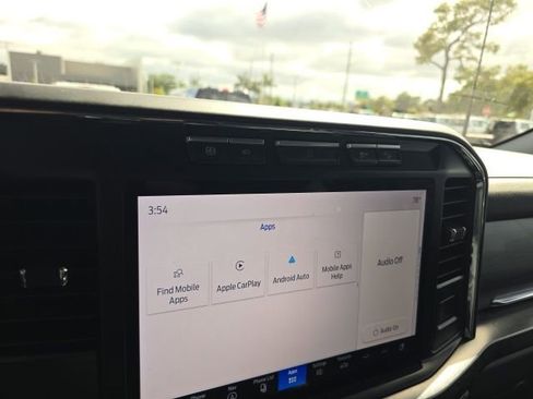 Used 2023 Ford F250 Lariat w/ Sport Appearance Package image 13