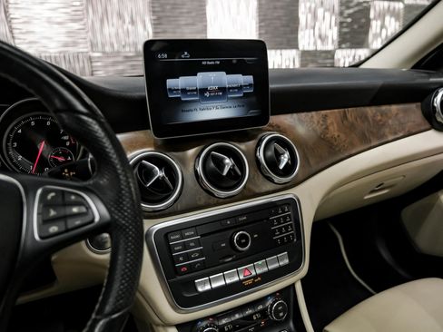 Used 2019 Mercedes-Benz GLA 250 image 23