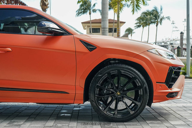 Used 2024 Lamborghini Urus S AWD/4WD image 10