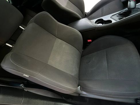 Used 2015 Dodge Challenger R/T RWD image 16