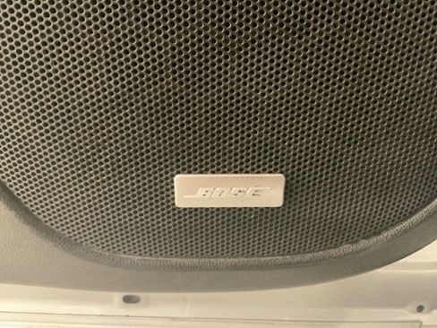 Used 2017 GMC Acadia SLT image 27