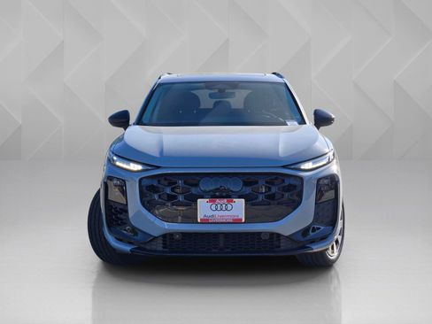 New 2026 Audi Q3 quattro 2.0T AWD/4WD image 2