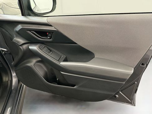 Used 2024 Subaru Crosstrek 2.0i Premium image 33