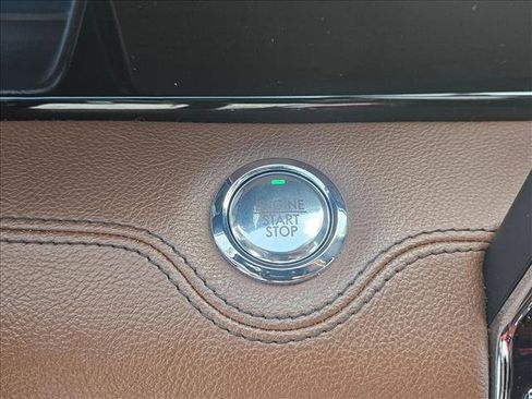 Used 2024 Lincoln Navigator Reserve image 28