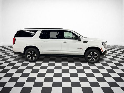 New 2026 GMC Yukon XL AT4 AWD/4WD image 2
