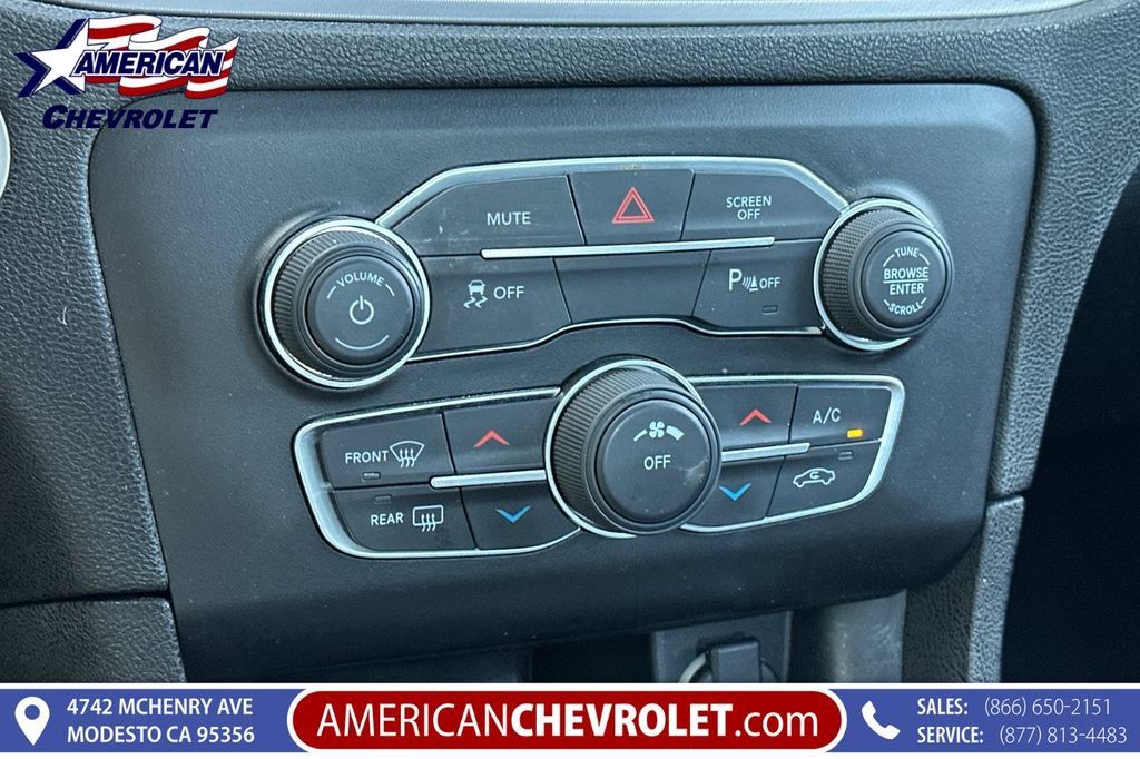 Used 2023 Dodge Charger SXT RWD image 28