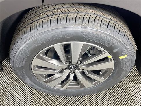 New 2026 Nissan Pathfinder SL image 20