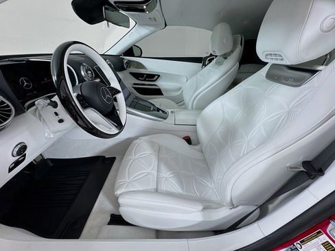 Used 2026 Mercedes-Benz Maybach SL 680 image 23