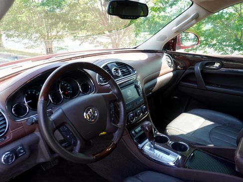 Used 2014 Buick Enclave Leather image 15