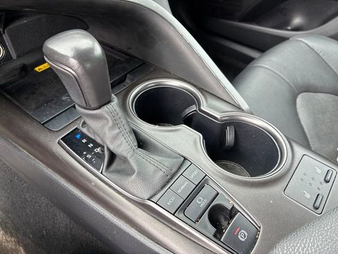 Used 2024 Toyota Camry XSE FWD image 14