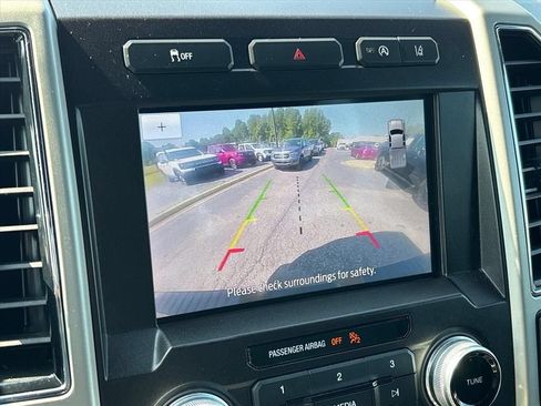 Used 2020 Ford F150 Lariat w/ Equipment Group 502A Luxury AWD/4WD image 33
