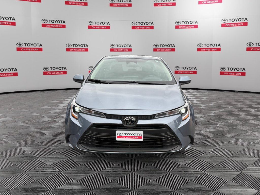 Used 2026 Toyota Corolla LE w/ LE Premium Package FWD image 2