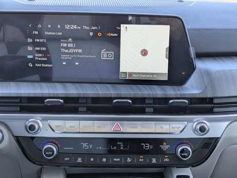 New 2025 Kia Telluride EX image 24