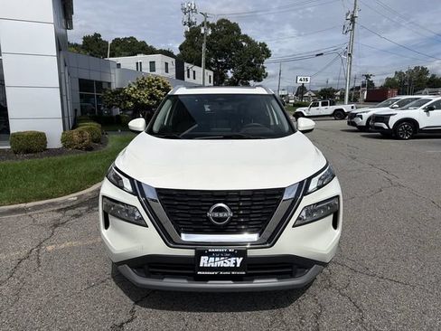 Certified 2023 Nissan Rogue SV w/ SV Premium B Package AWD/4WD image 3