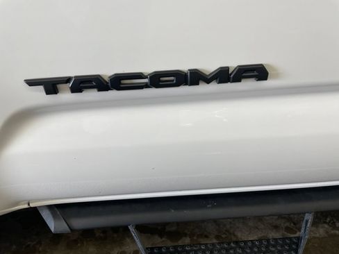 Used 2023 Toyota Tacoma TRD Off-Road AWD/4WD image 10