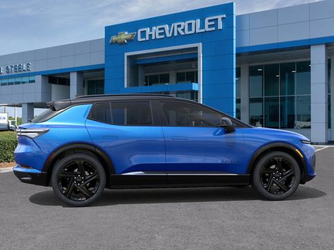 New 2026 Chevrolet Equinox EV RS image 5