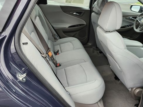 Used 2025 Chevrolet Malibu LT FWD image 13
