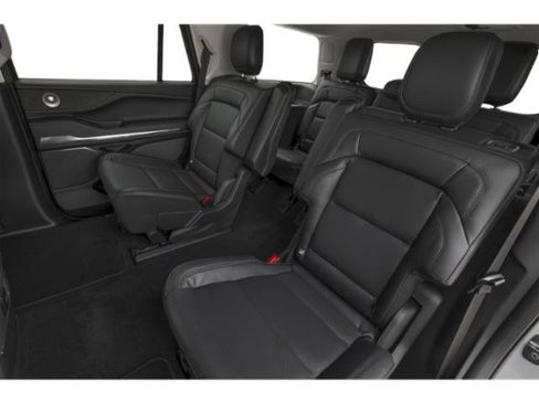 New 2026 Lincoln Navigator Reserve AWD/4WD image 10
