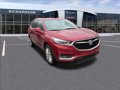 Used 2020 Buick Enclave Premium w/ Surround and Sites Package AWD/4WD image 5