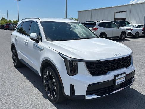 Used 2025 Kia Sorento X-Line EX AWD/4WD image 1