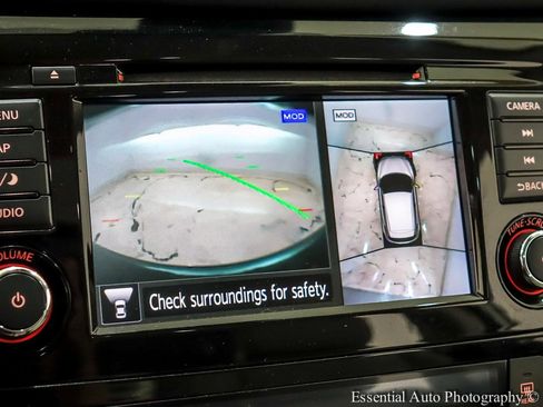 Used 2022 Nissan Rogue Sport SL w/ Premium Package image 23