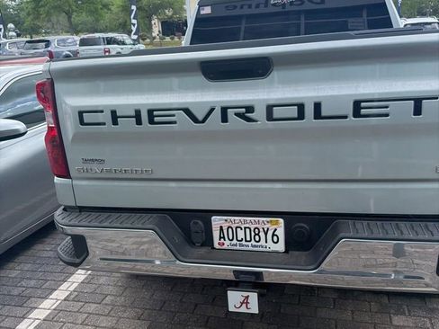 Used 2020 Chevrolet Silverado 1500 LT image 12