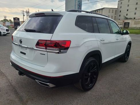 Used 2023 Volkswagen Atlas SE w/ Black Wheel Package AWD/4WD image 7