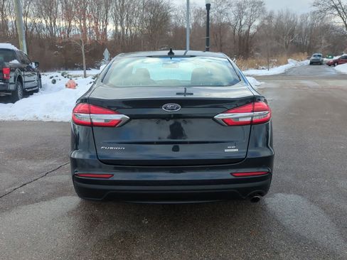 Used 2020 Ford Fusion SE image 7