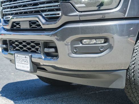 New 2026 RAM 2500 Laramie AWD/4WD image 15