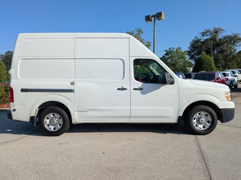 Used 2016 Nissan NV 2500 SV w/ Technology Package image 3