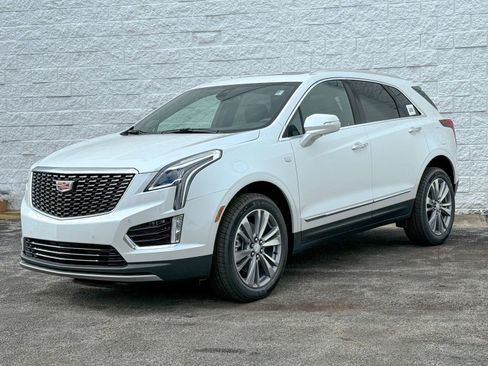 New 2025 Cadillac XT5 Premium Luxury w/ LPO, Floor Liner Package image 3
