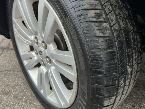 Used 2011 Land Rover Range Rover HSE LUX image 5