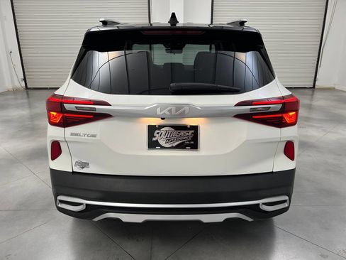 Used 2023 Kia Seltos S w/ Navigation Package AWD/4WD image 8