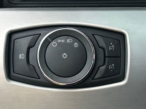 Used 2016 Ford Mustang Premium image 20