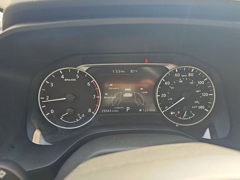 Used 2025 Nissan Rogue SV image 10