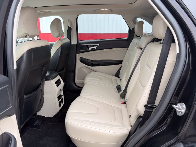 Used 2017 Ford Edge Titanium w/ Equipment Group 301A AWD/4WD image 42