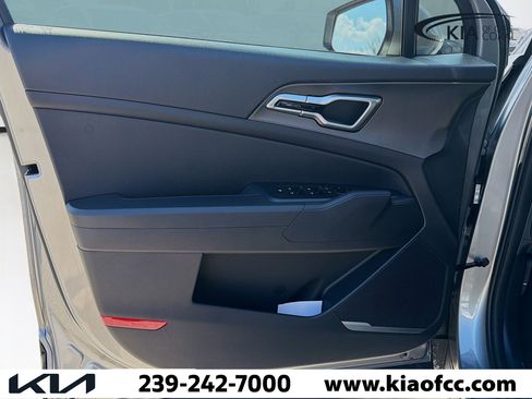 New 2026 Kia Sportage LX FWD image 20
